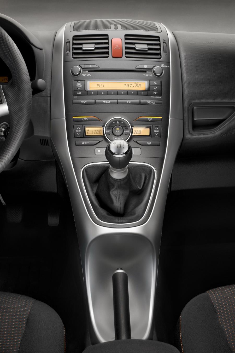  Toyota Auris 2010 года  (фото 52 из 59)